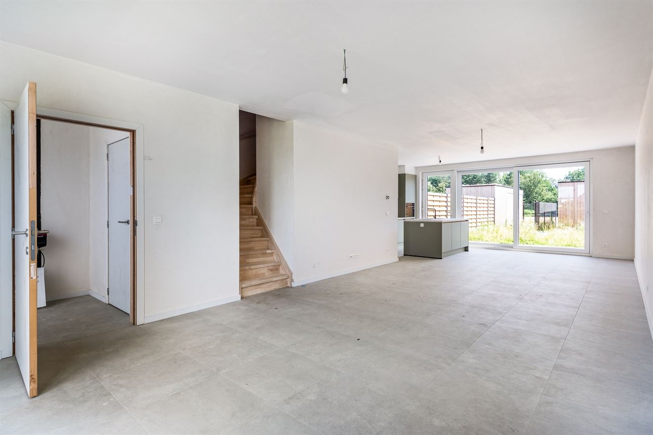 Foto 2 van een woning in EMBLEM
